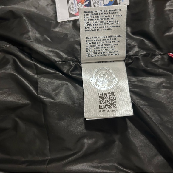 Moncler Black Puffer Vest - Picture 5 of 5